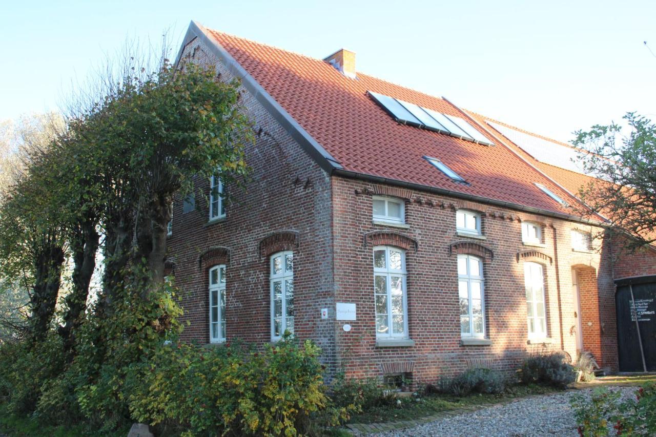 Krummhörn Ferienhof Spiegelhaus מראה חיצוני תמונה